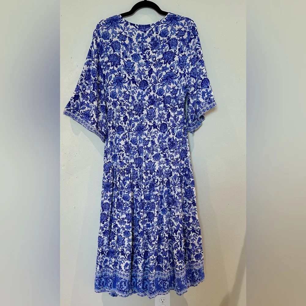 Mary Marshmallow- Anna Floral Blue and White Maxi Dress - Picture 6 of 7